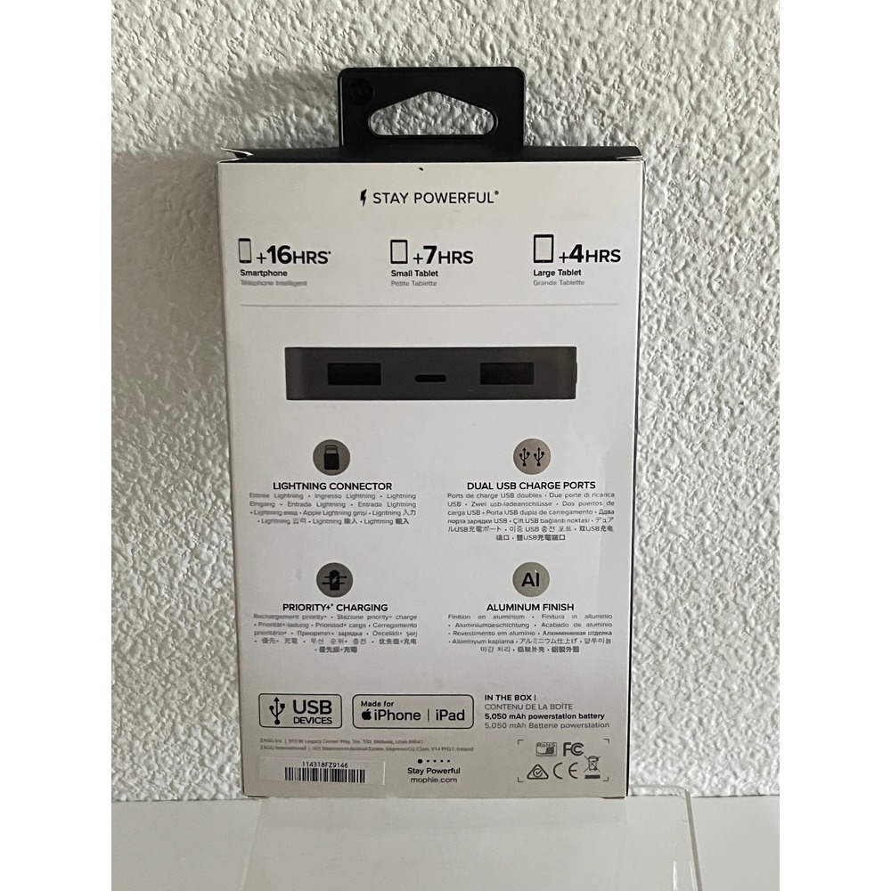 New Mophie powerstation 16 additional hours - Picture 3 of 4